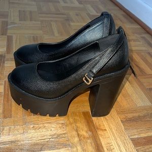Chunky black heels size 6.5